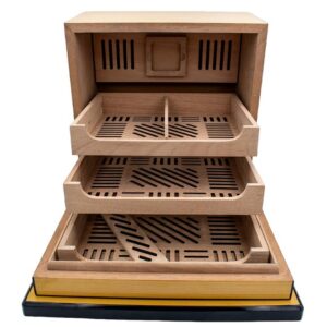 Pearwood Lacquer Humidor w/Articulating Multi-Tier Tray System (150 Count)